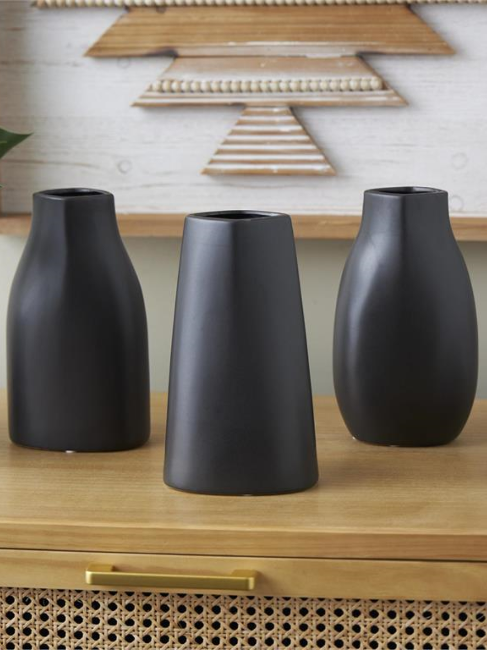 Black Modern Vases