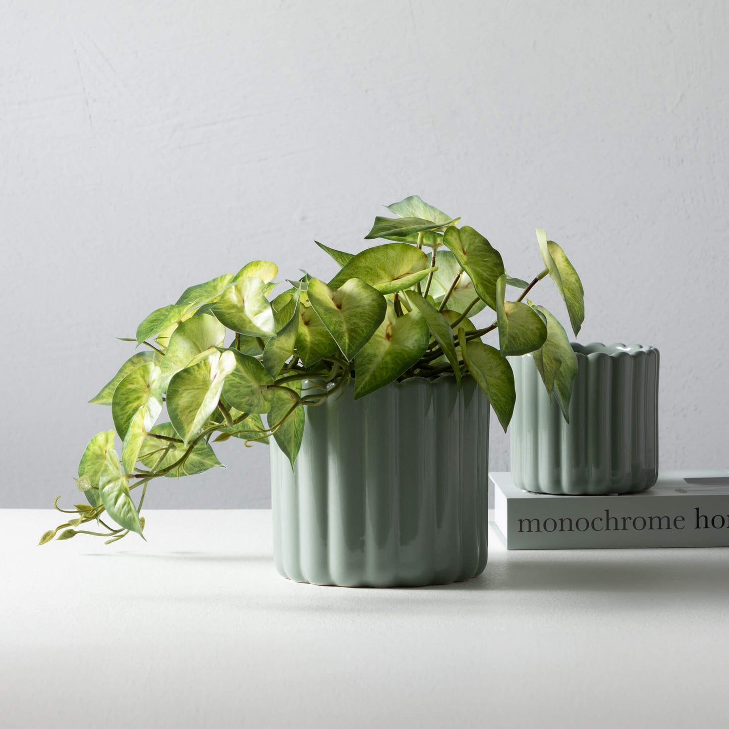 Green Wide Ribbed Planters